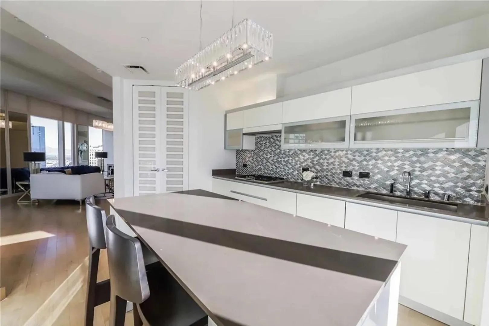 Appartement Elegant Corner 2 Bedroom Condo With Floor To Ceiling Windows Las Vegas
