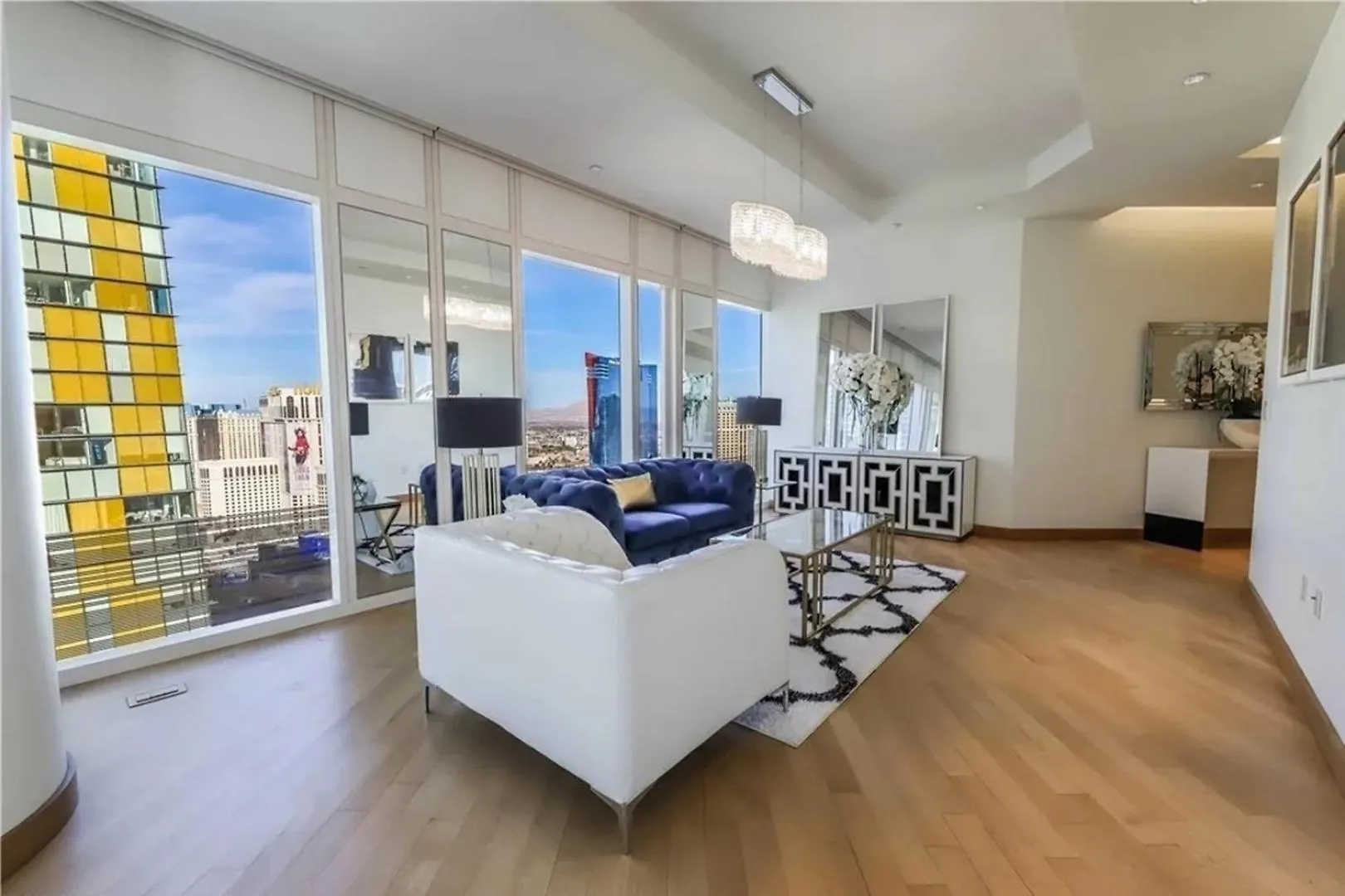 Appartement Elegant Corner 2 Bedroom Condo With Floor To Ceiling Windows Las Vegas